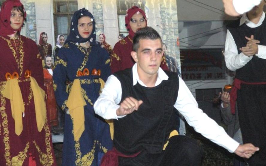 Kayseri'de Dehşet: Kadını 5. Kattan Attı, Üzerine Eşya Fırlattı