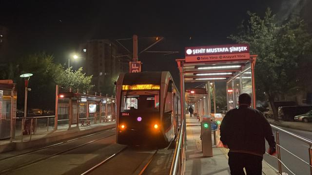Kayseri'de Tramvay Kazası: Yaya Ağır Yaralandı