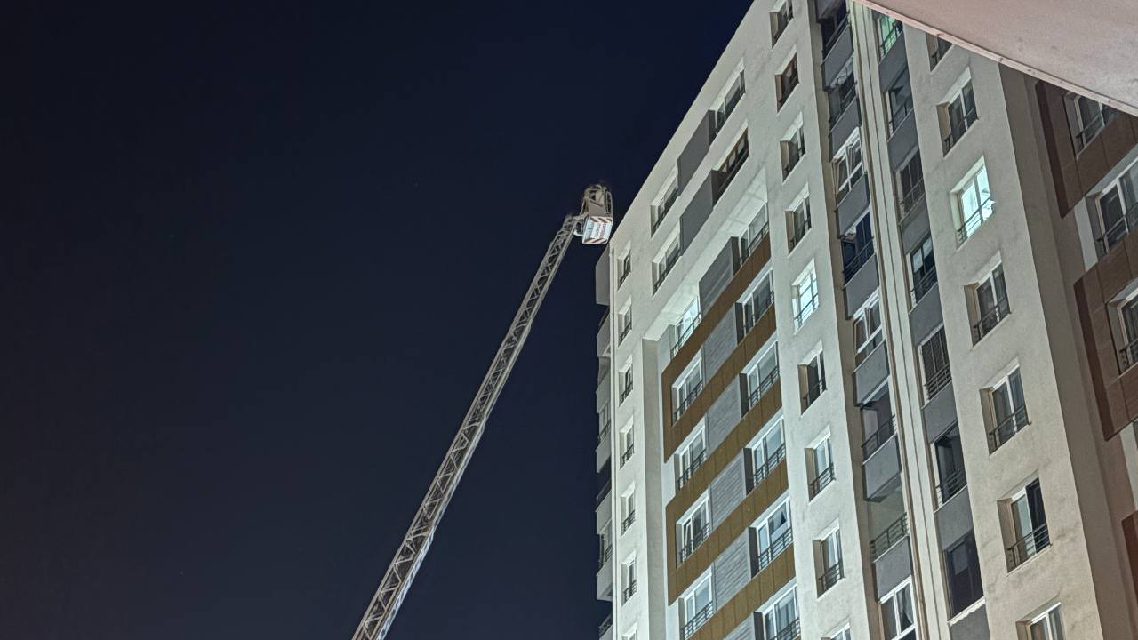 Kayseri Yangını: Ev Sahibi 13. Kattan Düşerek Öldü