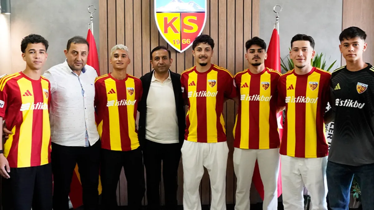 Kayserispor altyapısından 6 oyuncuya profesyonel sözleşme