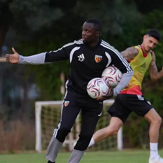 Kayserispor Antrenörü Pereira Gine Milli Takımı'na Davet Edildi