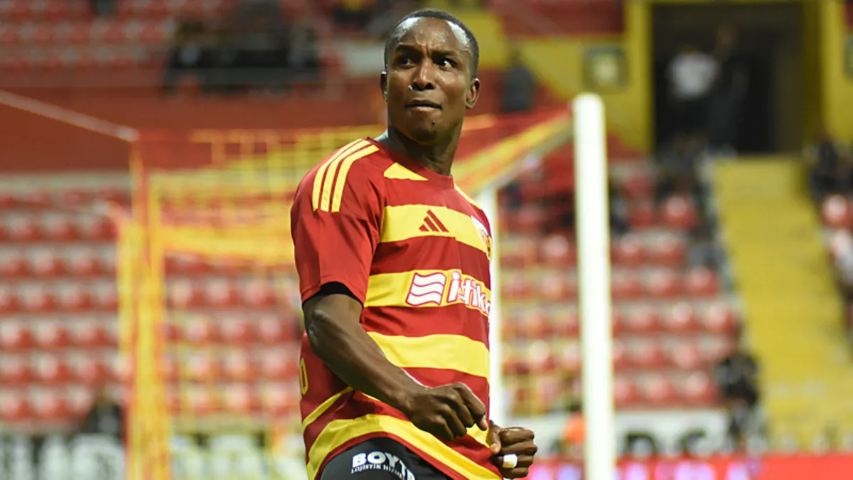 Kayserispor Evinde İstanbulspor'u 4-0 Mağlup Etti