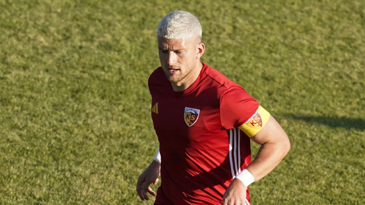 Kayserispor Hazırlık Maçında Cihangir Gençlik'i 7-0 Yendi