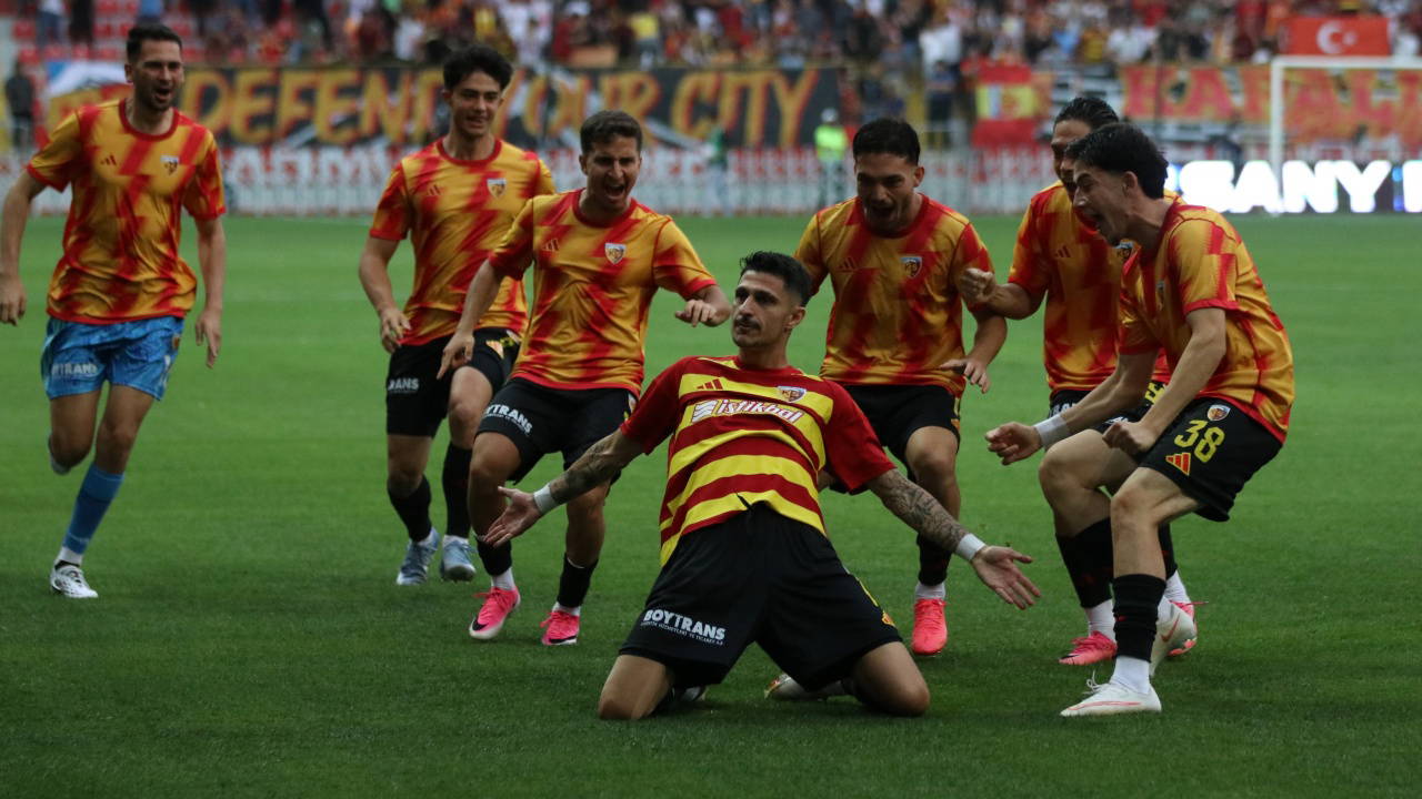 Kayserispor, Sivasspor'u 2-0 Geçerek Ligde İkide İki Yaptı