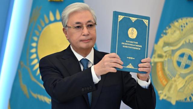 Kazakistan'da Yeni Anayasa Yürürlükte: Tokayev'den Tarihi Vurgu