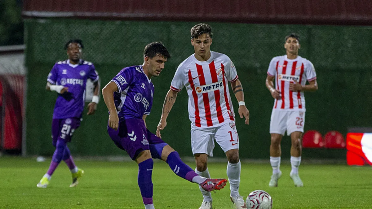 Keçiörengücü, Boluspor'u 2-0 Yenerek Liderliğe Yükseldi