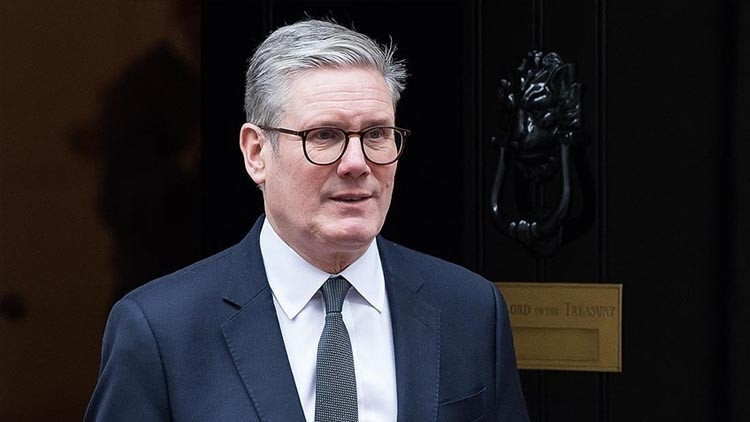Keir Starmer Başbakanlık Görevini Devretti: Veda Konuşmasında Teşekkür ve Desteğini İletti