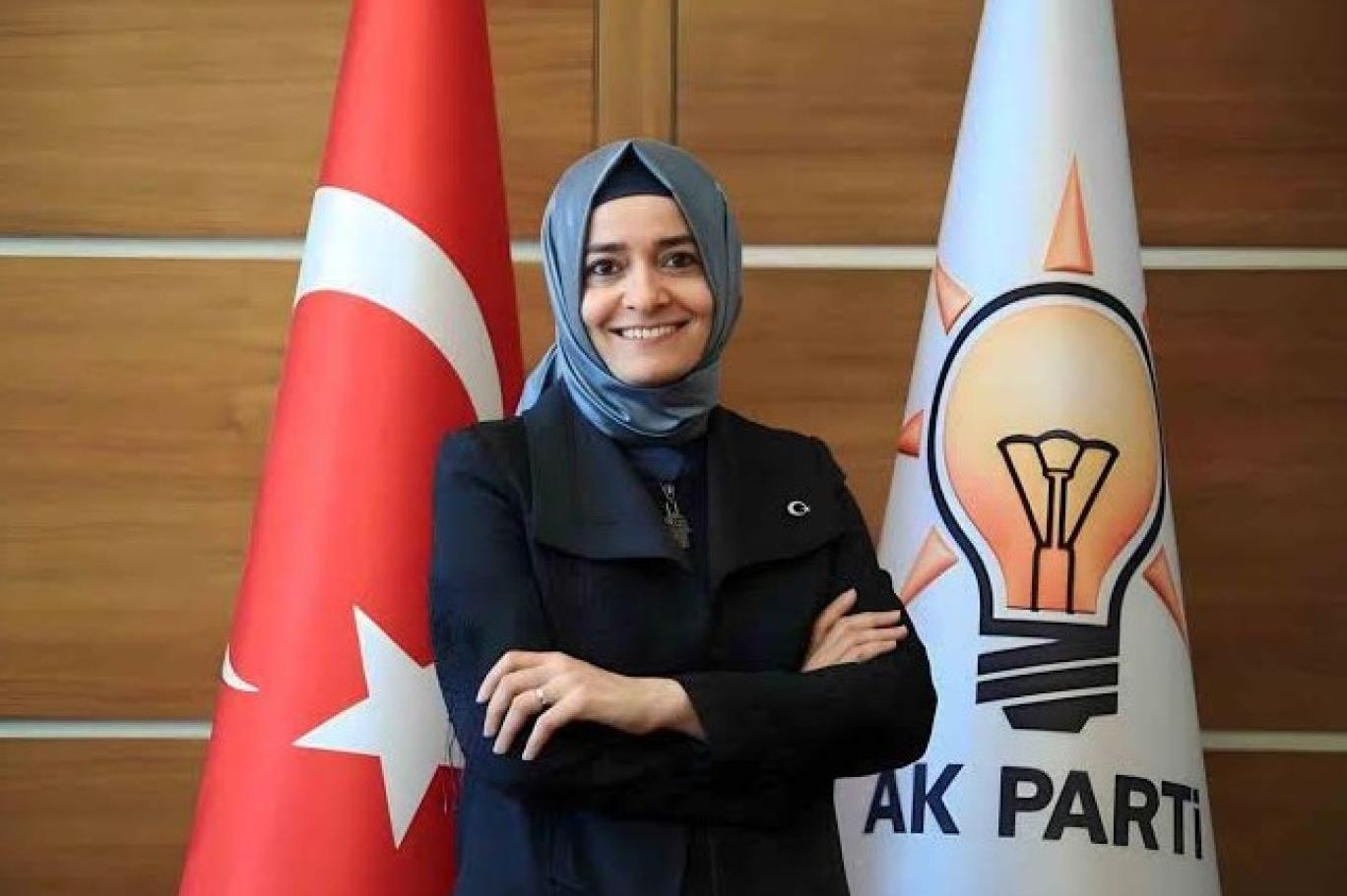 Kene Hatun Benzetmesi: Fatma Betül Sayan Kaya'nın AKP'den Atılması Tartışma Yarattı
