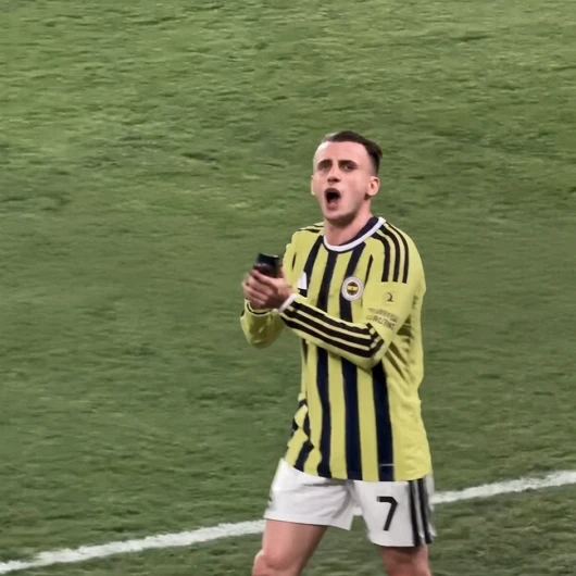 Kerem Aktürkoğlu'ndan Taraftara Sert Tepki: Islıklara Karşılık Verdi