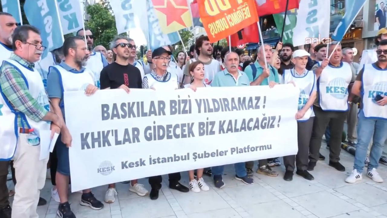 KESK'ten Kadıköy'de KHK Tepkisi: 'İşe İadeler Derhal Yapılsın