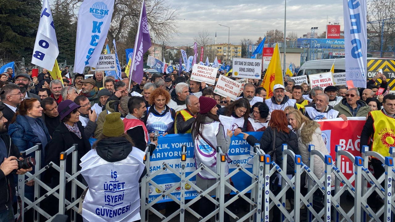 KESK'ten 'fon krizi'ne Susurluk benzetmesi: Mal varlıklarına el konulmalı