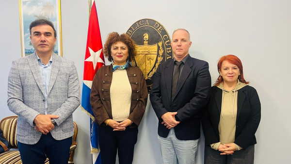 KESK'ten Küba'ya Destek Ziyareti: Ambargoya Karşı Dayanışma