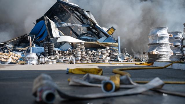 Kiev yakınlarındaki depo saldırısında ölü sayısı 37'ye yükseldi