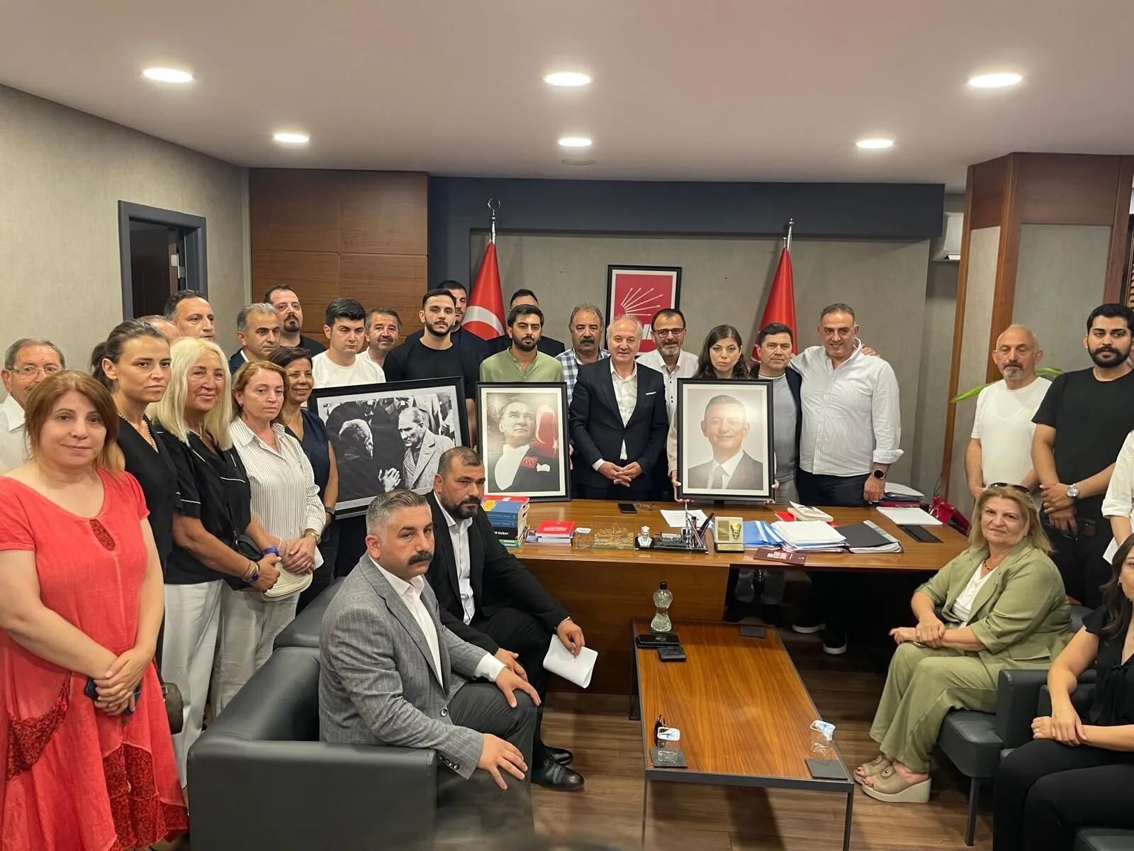 Kılıçdaroğlu'nun Dönüşü CHP'de Deprem Etkisi Yaratıyor