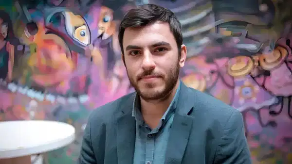 Kılıçdaroğlu'ndan Arı'ya: Olumsuz haberleri takip etmem