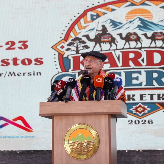 Kılıçdaroğlu Mersin'de Yörük Sopasıyla Siyasi Mesaj Verdi