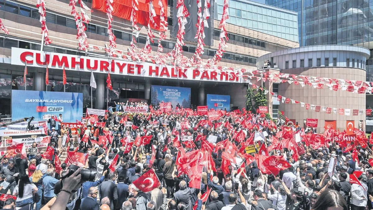 Kılıçdaroğlu'ndan il başkanlarına rest: Ya arınmaya taraf olun ya da bırakın