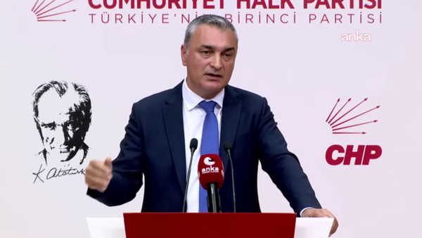 Kılıçdaroğlu sözcüsü Müslim Sarı, MYK paylaşımında CHP ile AKP'yi karıştırdı