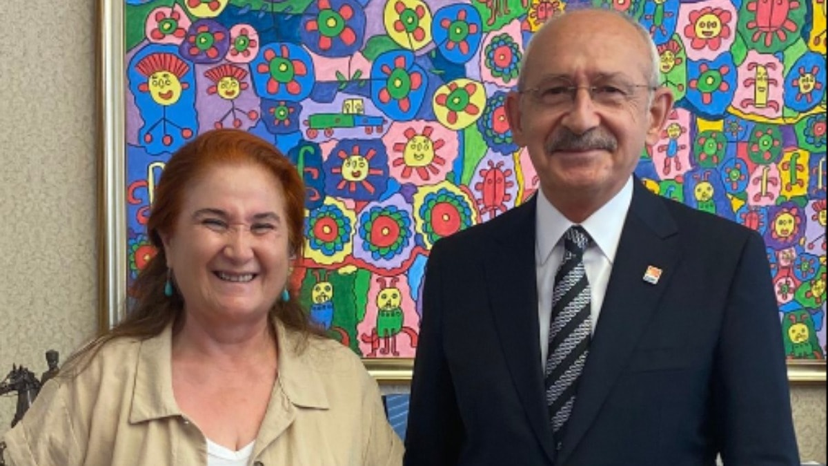 Kılıçdaroğlu'na en sevdiği türkücüden sert tepki