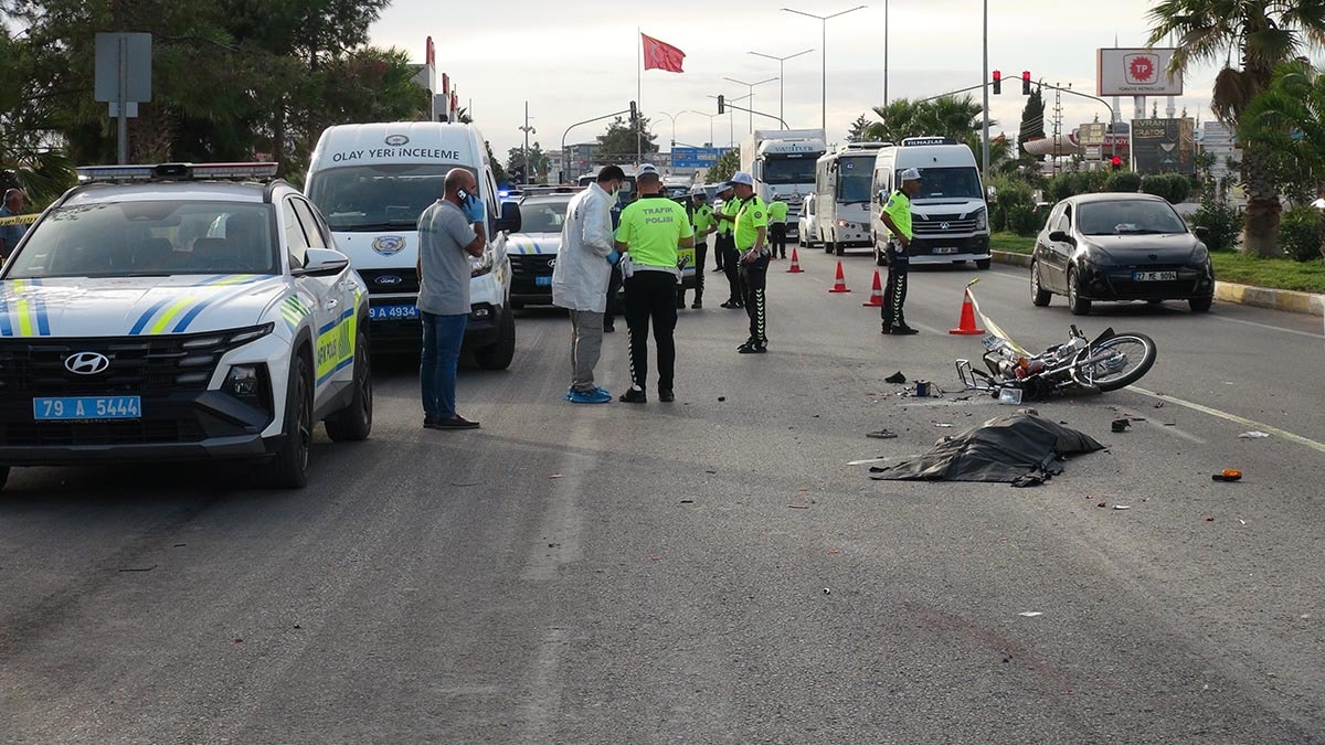Kilis'te beton mikseri ile motosiklet çarpıştı: 1 ölü