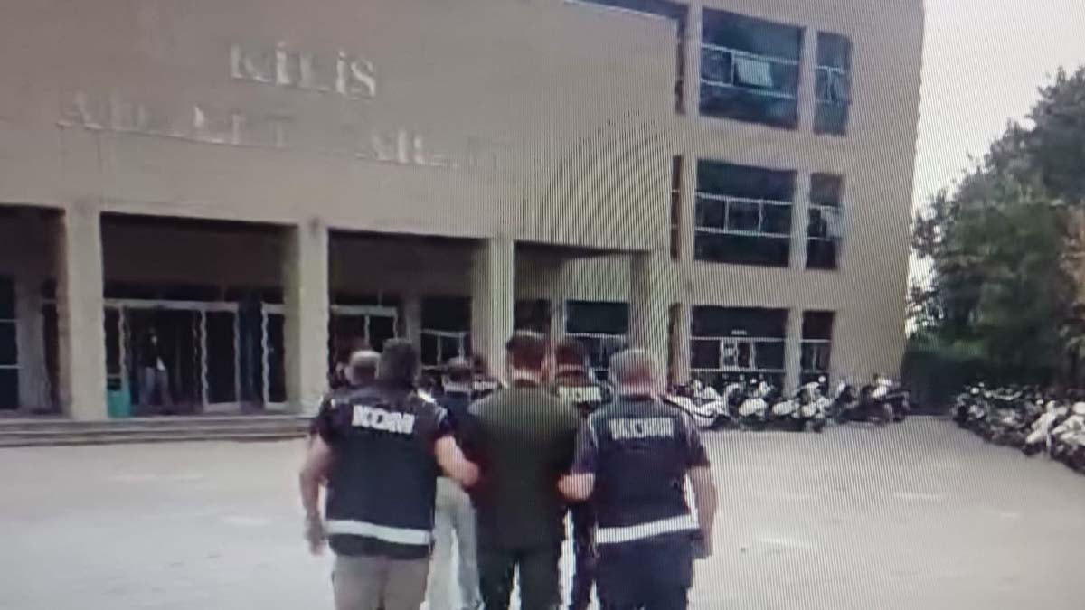 Kilis'te 'İşinizi Çözeriz' Dolandırıcılığı: Kamu Görevlisi Vaadiyle 2 Gözaltı