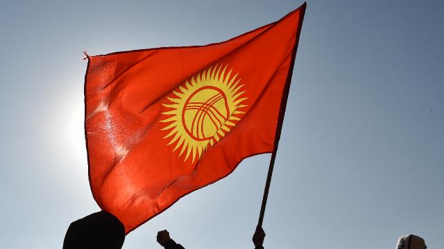 Kırgız Alfabesinden Rusça Harflerin Çıkarılması Teklif Edildi