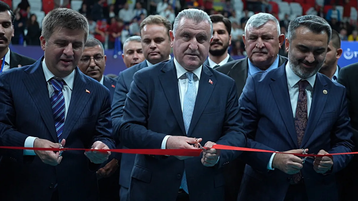 Kırıkkale'ye Yeni Spor Kompleksi: Bakan Bak Açılışı Yaptı