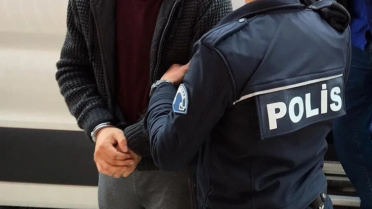 Kırmızı bültenle aranan 65 şüpheli Türkiye'ye iade edildi