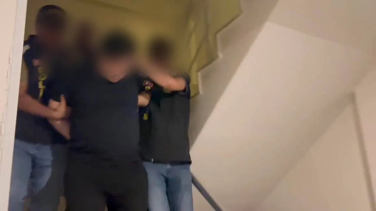 Kırmızı bültenle aranan uluslararası uyuşturucu kaçakçısı Mersin'de yakalandı