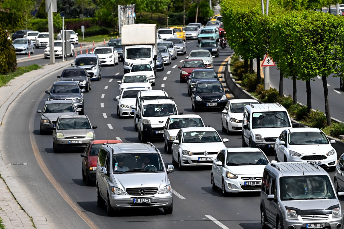 Kış Lastiği Zorunluluğu: 4 Hafta Kaldı, Taktırmayan Trafiğe Çıkamayacak