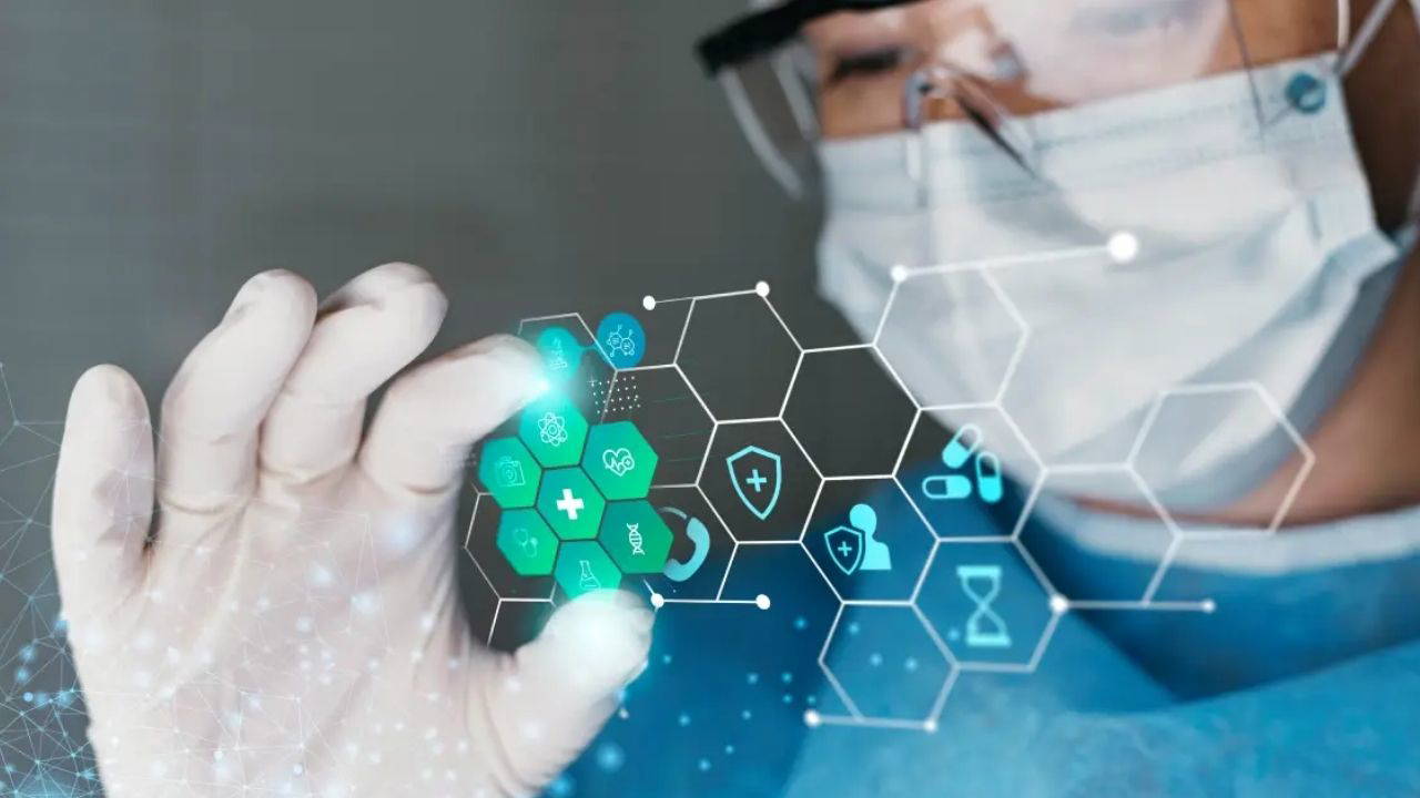 Kişiselleştirilmiş mRNA Aşısı Melanomda Tarihi Başarı