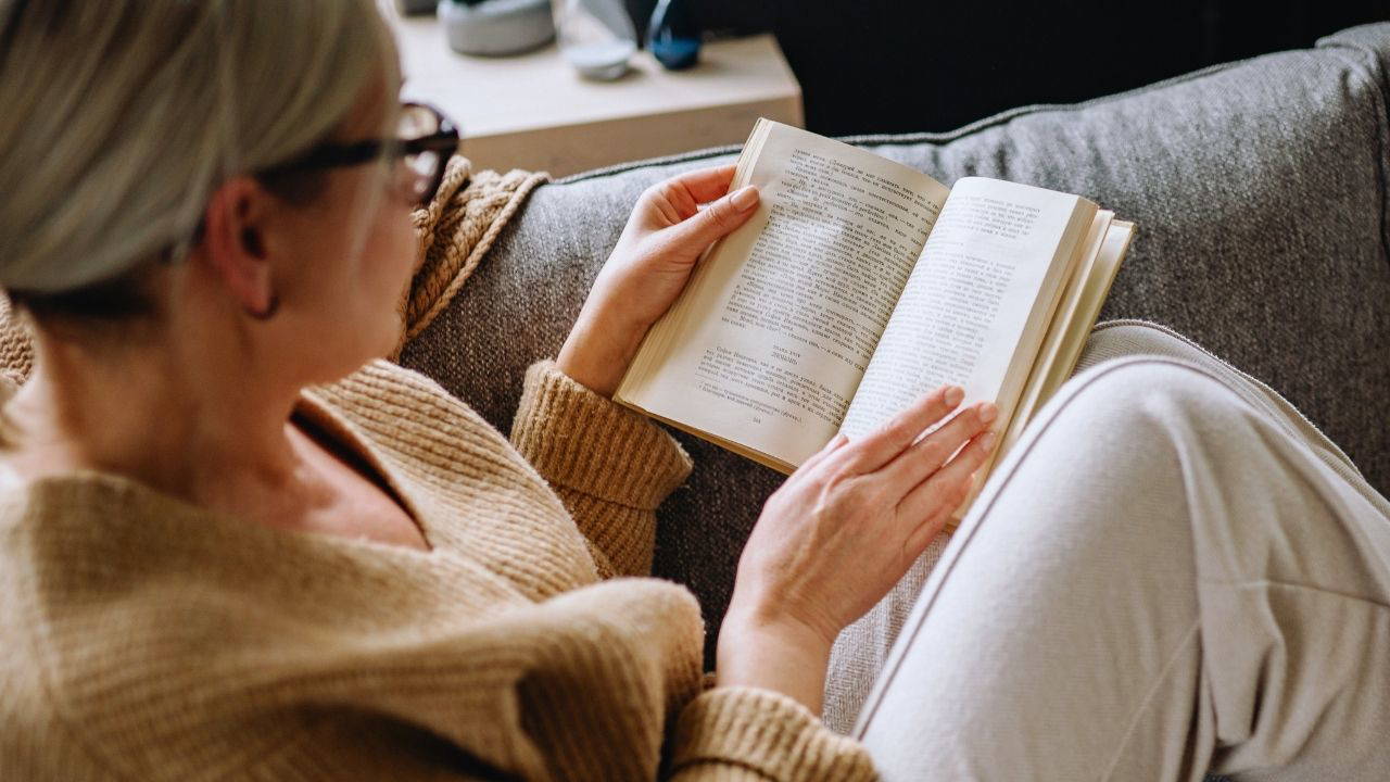 Kitap Okumak Alzheimer Riskini Üçte Bir Azaltıyor