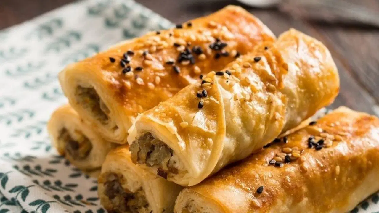 Kıymalı Börek: Kahvaltıların Vazgeçilmezi İçin Pratik Tarif