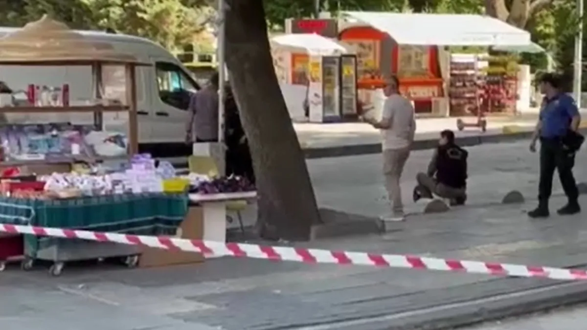 Kızılay’da şüpheli paket paniği: Fünyeyle patlatıldı