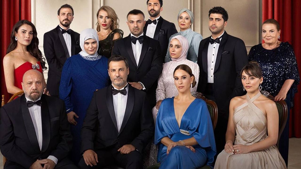 Kızılcık Şerbeti'ne yeni soluk: Laçin Ceylan 'Devrim Hala' oluyor