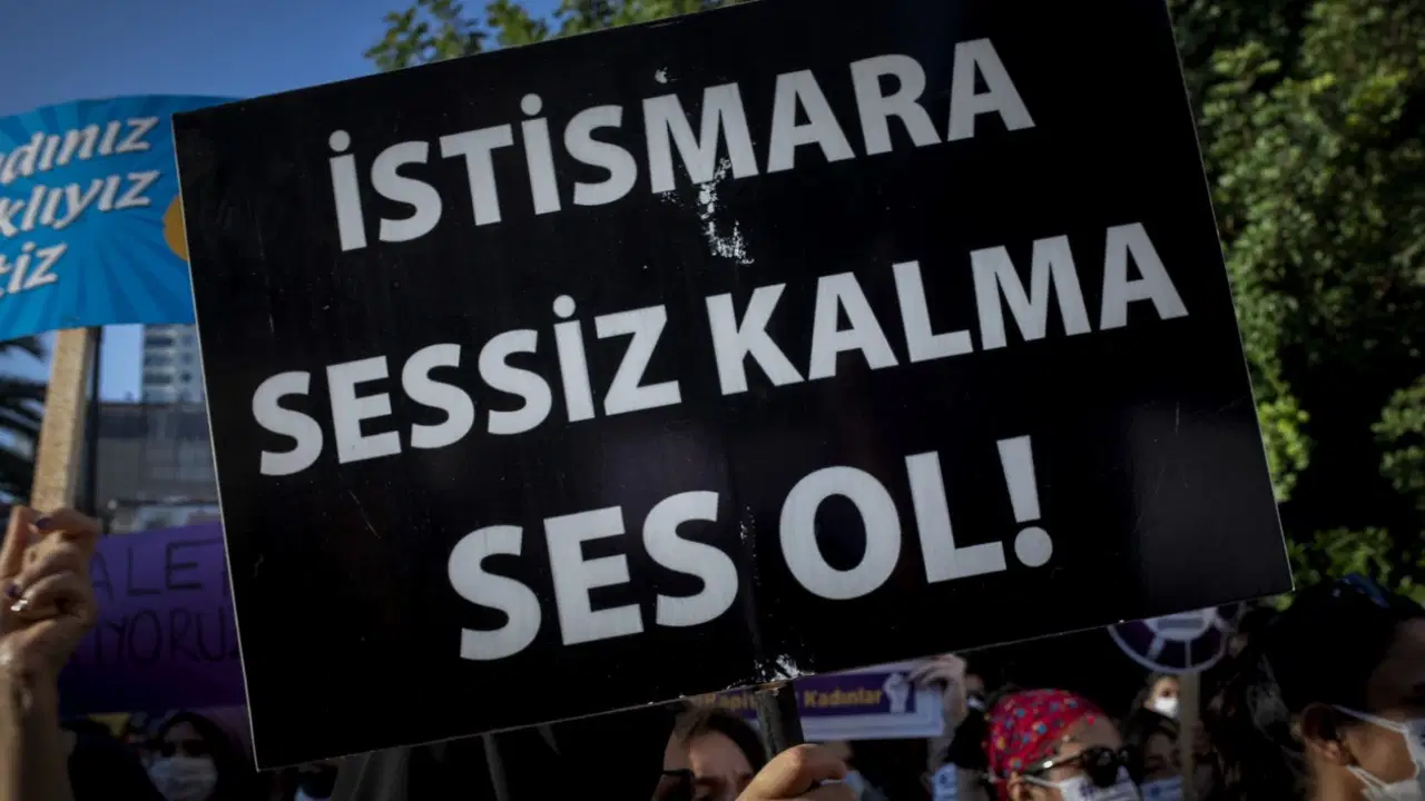 Kocaeli'de çocuk istismarı davası: Anne şikayetini çekince sanık tahliye edildi