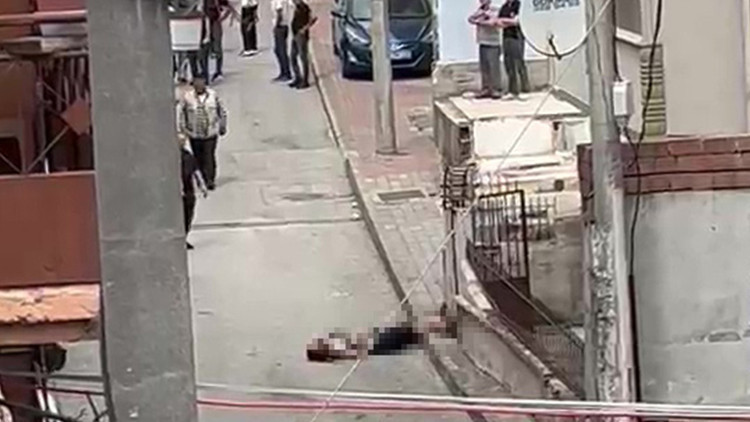 Kocaeli'de Dehşet: Eski Koca Eski Eşinin Yeni Eşini Sokak Ortasında Öldürdü