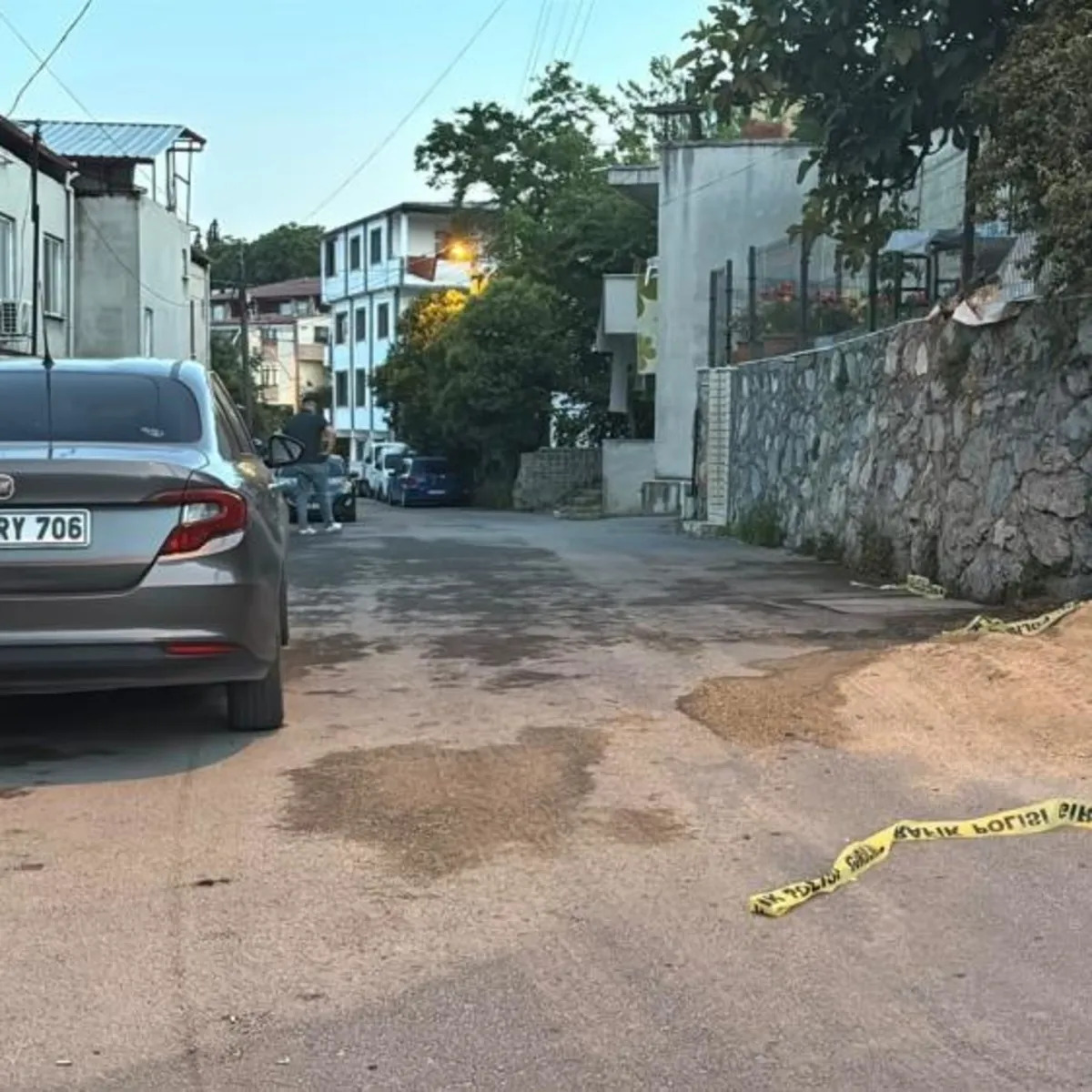 Kocaeli'nde sokak ortasında vahşet: 5 çocuk annesi eşini 15 bıçak darbesiyle öldürdü