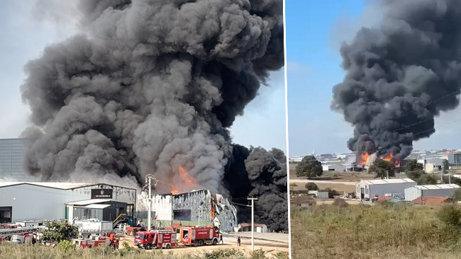 Kocaeli Gebze'deki Fabrikada Yangın: Ekipler Seferber Oldu