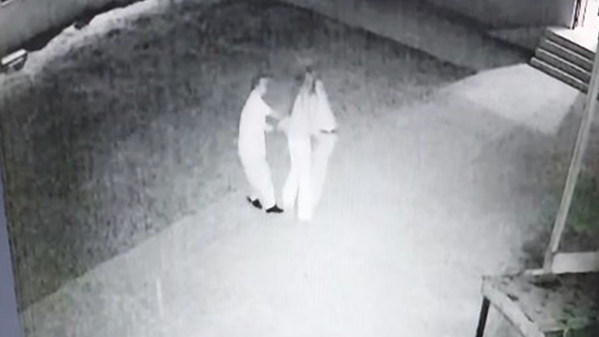 Kocaeli'de imamı darbedip kolunu ısıran şüpheliye gözaltı