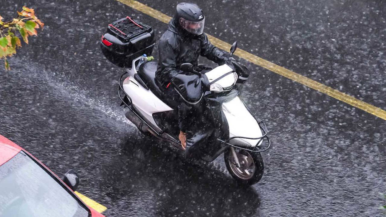 Kocaeli'de Motosiklet ve Motokuryelere Sağanak Yasağı