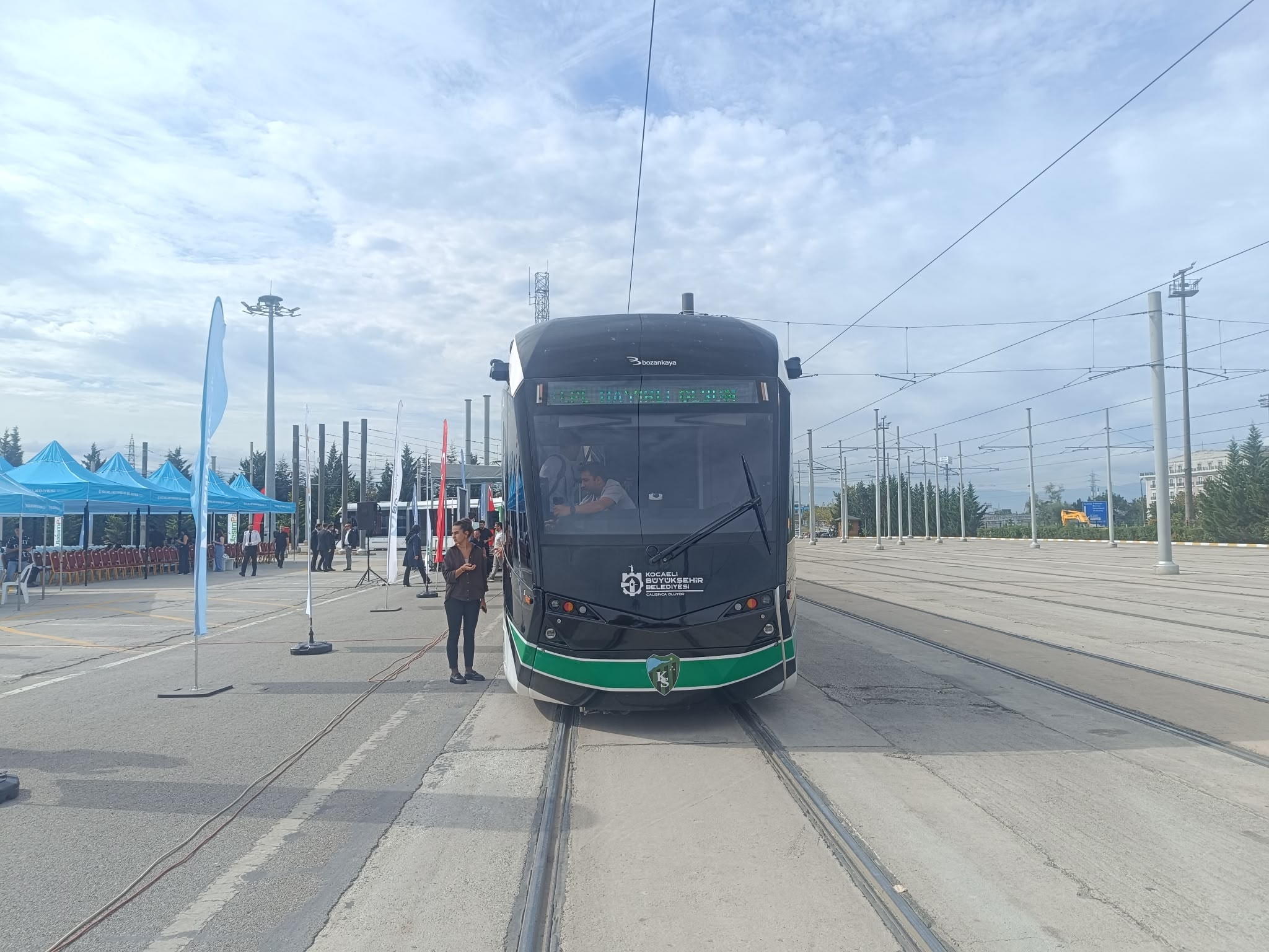 Kocaeli'de Raylı Sistem Atağı: Tramvay Uzuyor, Metro Kazılıyor