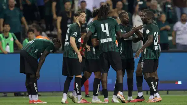 Kocaelispor 1-0 Samsunspor: Evinde Üç Puanı Aldı