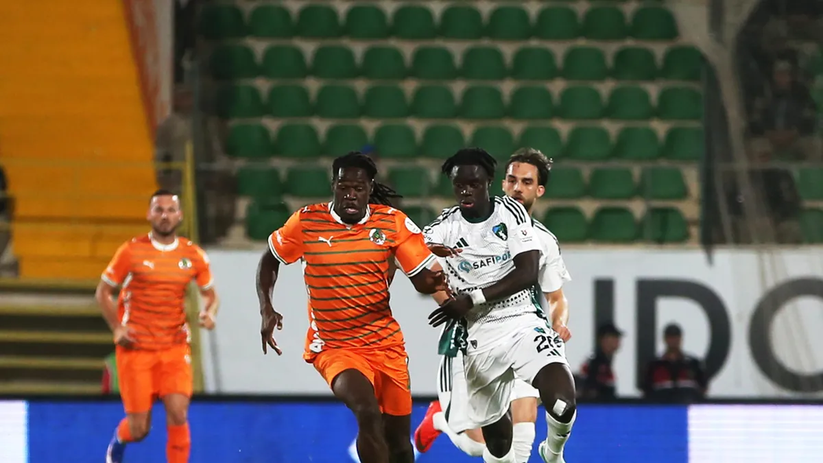 Kocaelispor, Alanyaspor'u 2-1 Mağlup Etti