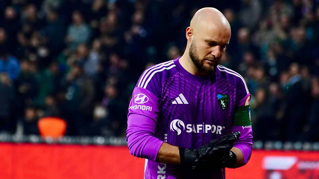 Kocaelispor, Gökhan Değirmenci'ye Veda Etti