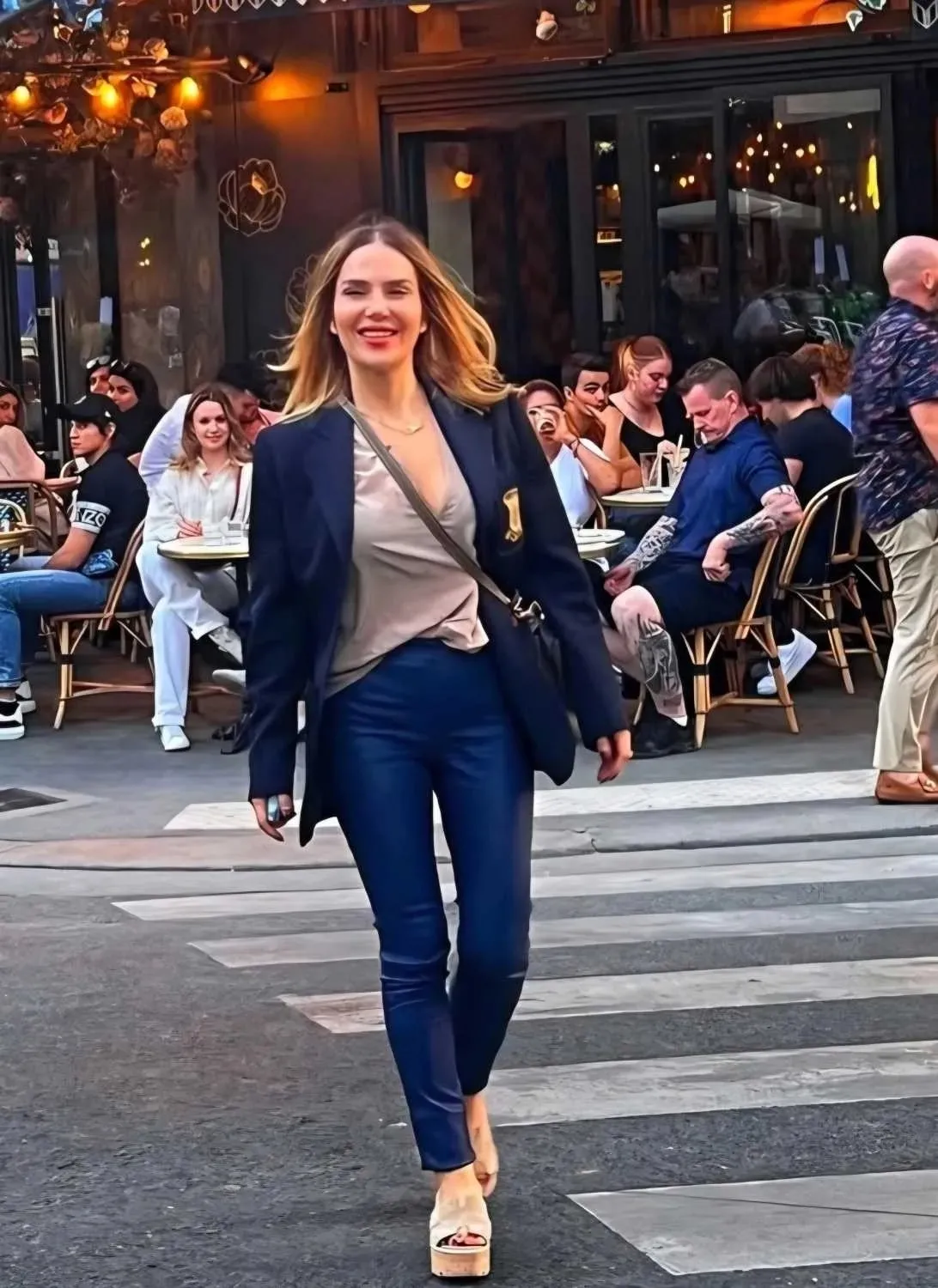 Kocasının ihanetiyle sarsılan Aldeberan Özdoğan şimdi de sevgilisiyle komşu oldu