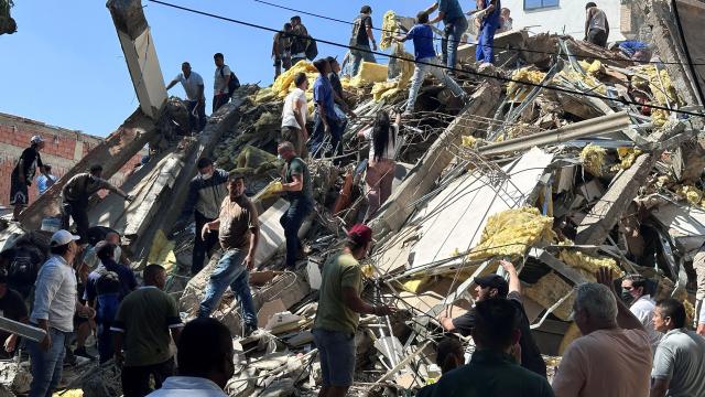 Kolombiya'da 7.4 Büyüklüğündeki Depremin Ardından Ulusal Afet Durumu İlan Edildi