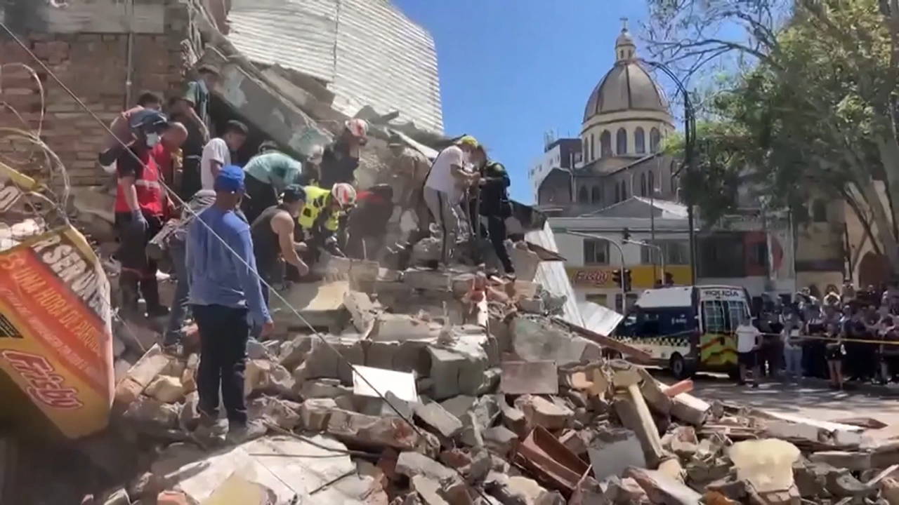 Kolombiya'da 7,4'lük Deprem: Acil Durum İlan Edildi