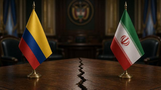 Kolombiya İran ile Diplomatik İlişkilerini Kesti