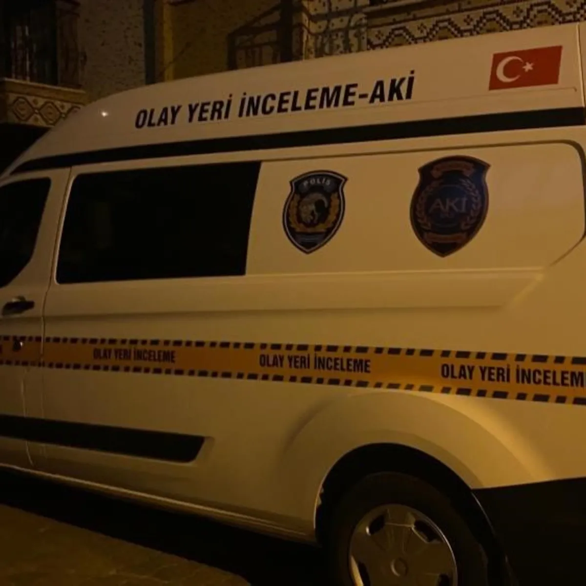 Komşuların Şüphesi Acı Gerçeği Ortaya Çıkardı: Yalnız Yaşayan Adam Evinde Ölü Bulundu